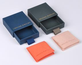 High-end exquisite jewelry drawer box with silk bag